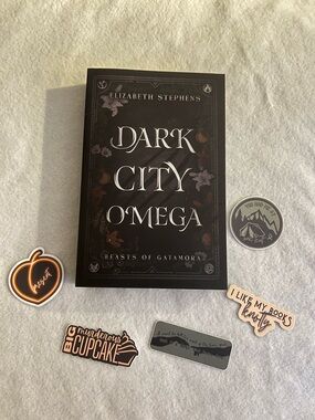Dark City Omega by Elizabeth Stephens - Probably Smut Edition